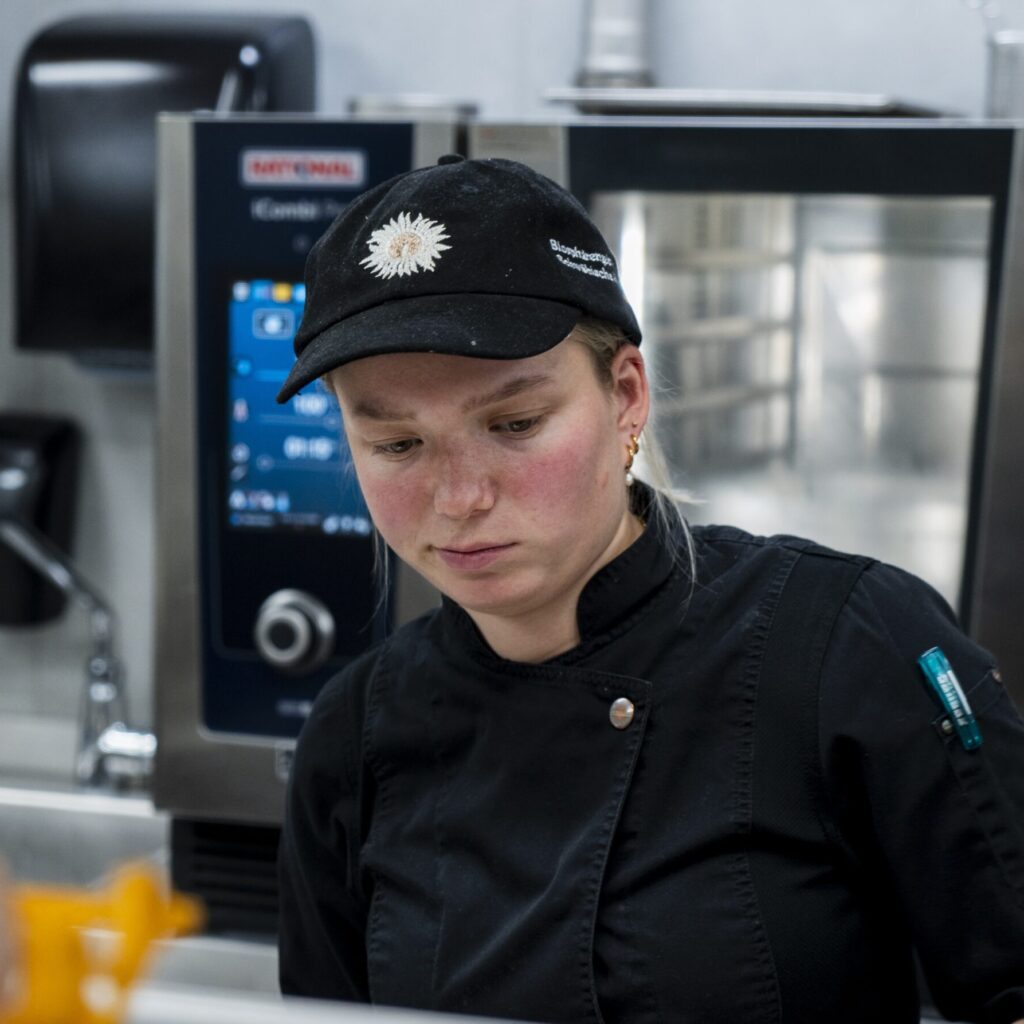 F_HOTEL_POST_A74_161024_267-min